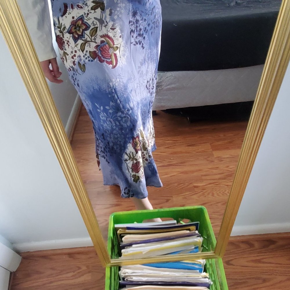 Vintage blue floral maxi skirt - Picture 2 of 9